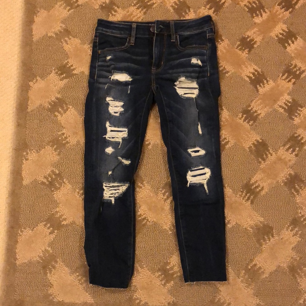 NEW distressed cropped/ankle jeans